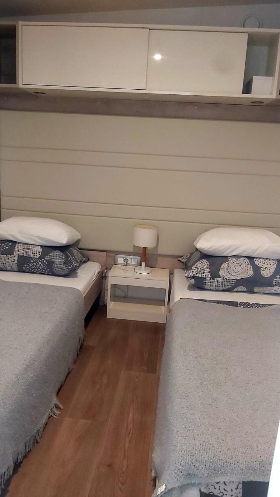 Mobile Home Apartment Camp Klenovica Buitenkant foto